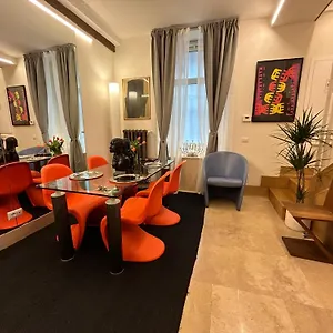 Leonetto Art Domus Roma